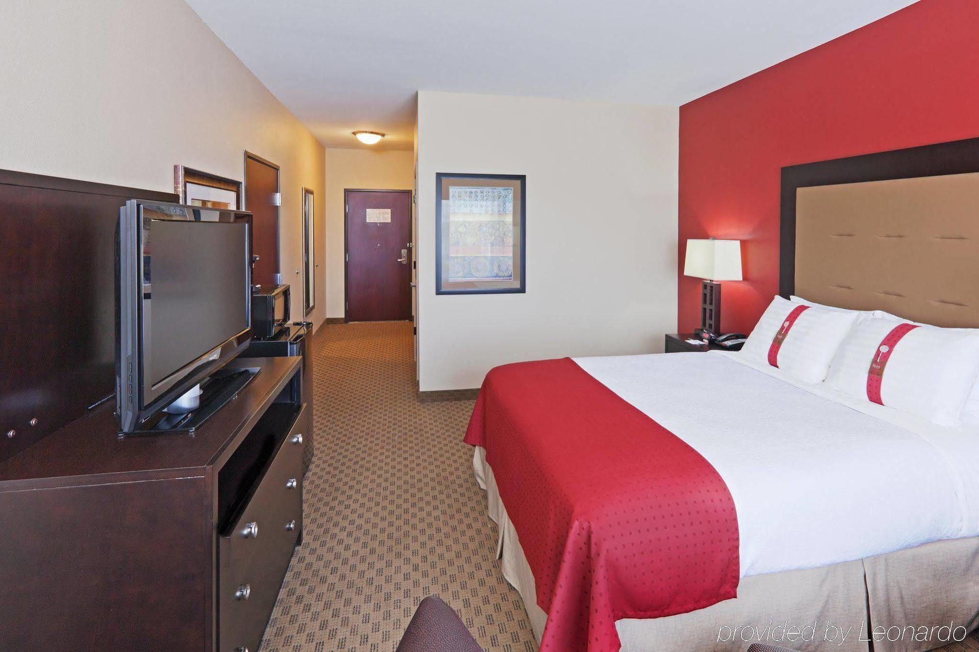 Holiday Inn Oklahoma City Airport By Ihg Номер фото