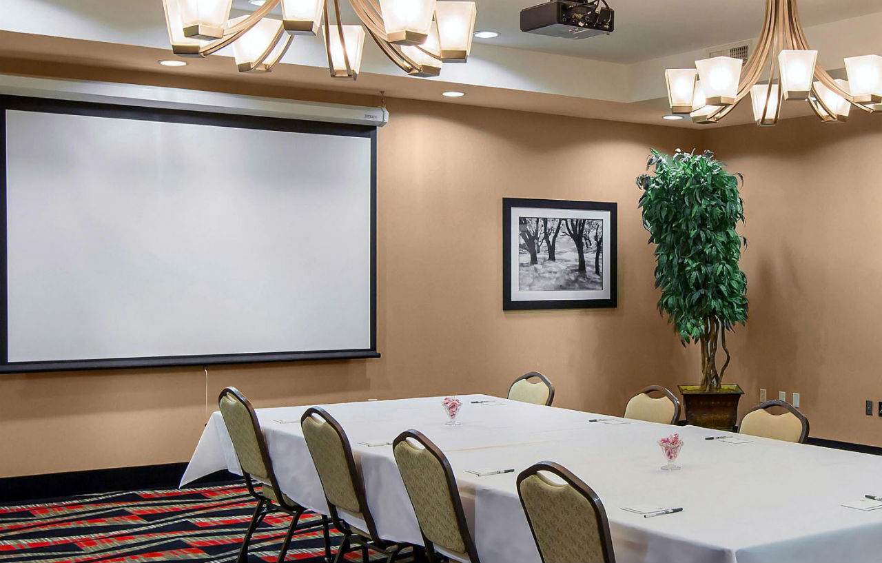 Holiday Inn Oklahoma City Airport By Ihg Экстерьер фото